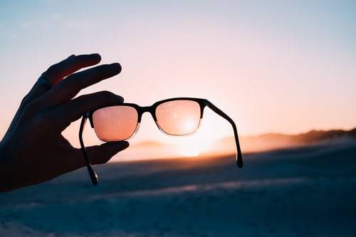 Lunettes de soleil à la vue